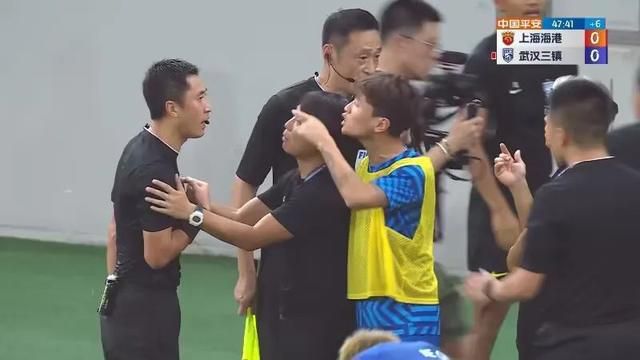 本场比赛，主力中卫道森停赛，主力右后卫塞梅多有机会伤愈复出。